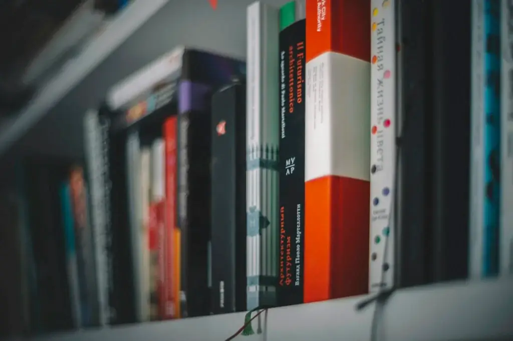 Sourcing Statements in Intelligence Products